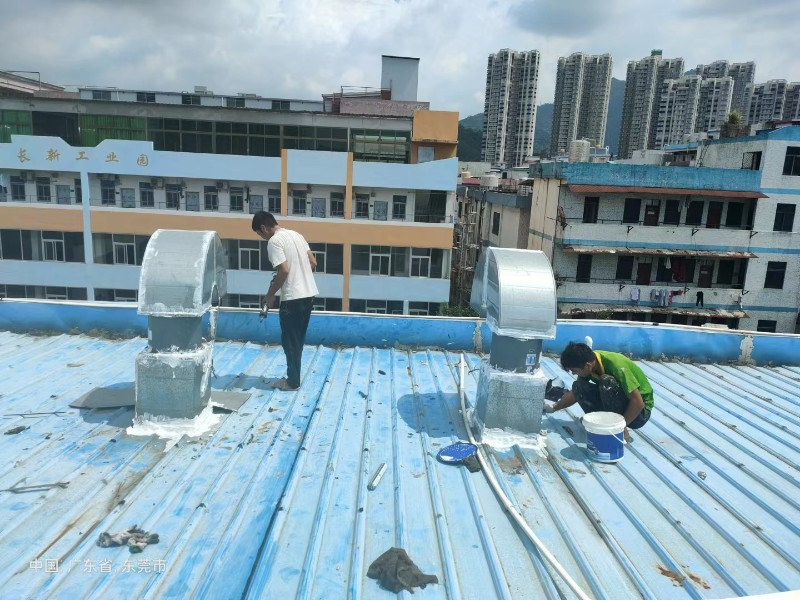 竹溪钢结构屋面涂料维修方法